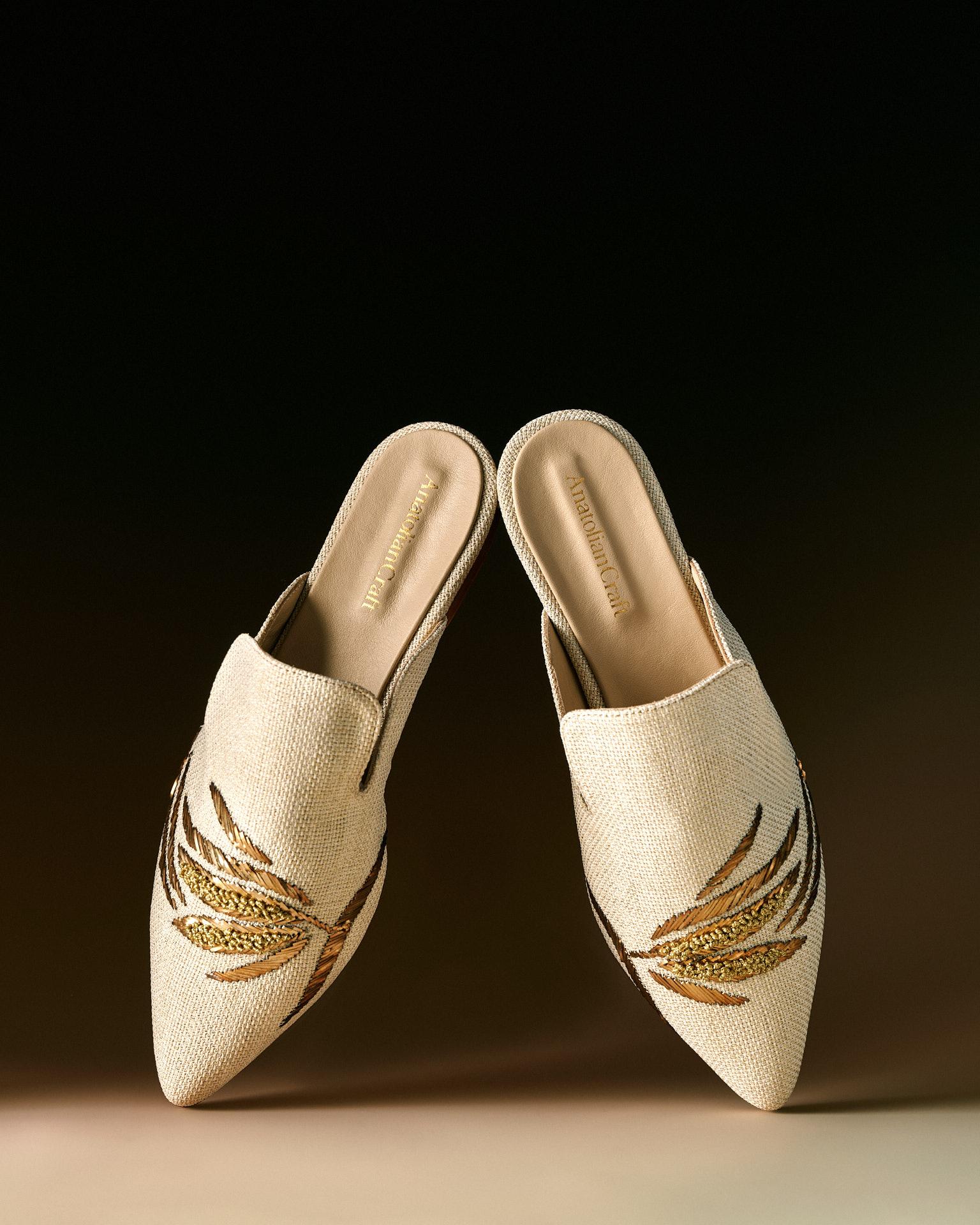 The Language of Wearable Art - AnatolianCraft